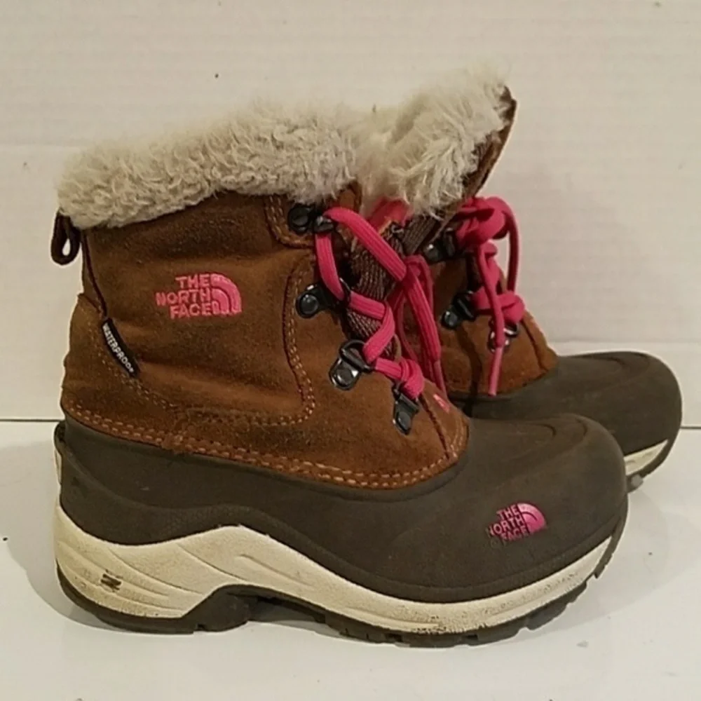 GIRL'S THE‎ NORTH FACE WATERPROOF BOOTS (sz 12)
